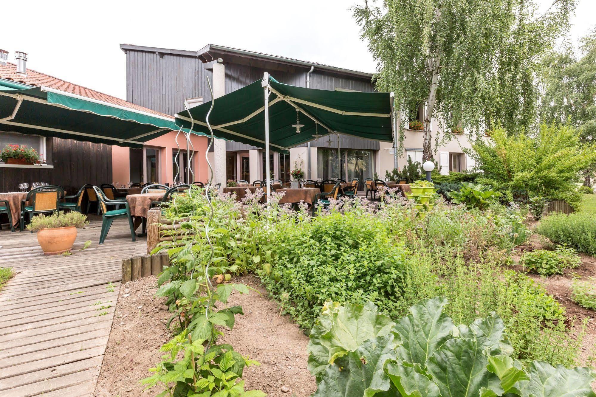 Hotel Restaurant La Tour Dunières Exterior foto